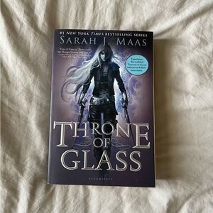 Throne of Glass Original Cover